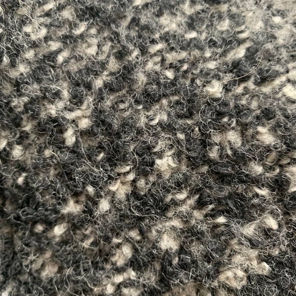 Black and White Coat - Picture 4 of 4